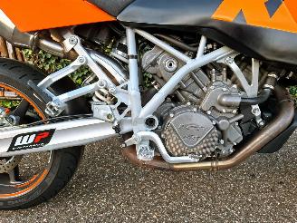 KTM  950 SUPERMOTO picture 8