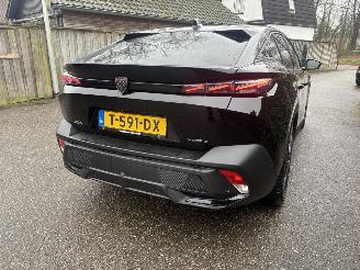 Peugeot 408 PLUG-INN 1.6 HYbrid GT 180 EAT8 NEW MODEL picture 10