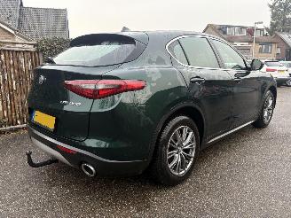 damaged passenger cars Alfa Romeo Stelvio 2.2d AWD Super Sport 210 pk Automaat 2018/6