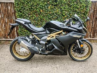 krockskadad bil motor CFMoto  TR MOTOR GPR 125 CC SPORT 2026/1