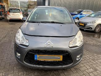 Voiture accidenté Citroën C3 1.4 16V VTi Hatchback 4Dr Benzine 1.397cc 70kW (95pk) 2011/3