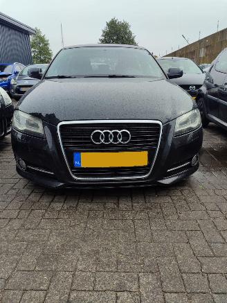 Avarii autoturisme Audi A3 2.0 TDI 16V Hatchback 4Dr Diesel 1.968cc 103kW (140pk) FWD 2009-11/2013-03 (8PA) CFFB 2011/3