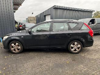 Kia Cee d 1.4 CVVT 16V Combi/o  Benzine 1.396cc 77kW (105pk) FWD 2010-10/2012-12 (EDF5PN; EDF5PO) G4FA picture 9