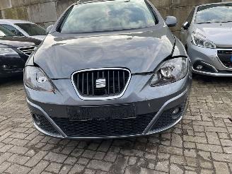 Coche accidentado Seat Altea xl 1.2 TSI MPV  Benzine 1.197cc 77kW (105pk) FWD 2010-04/2015-07 (5P5) CBZB 2012/5