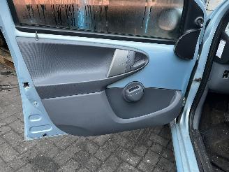 Toyota Aygo 1.0 12V VVT-i Hatchback  Benzine 998cc 50kW (68pk) picture 14