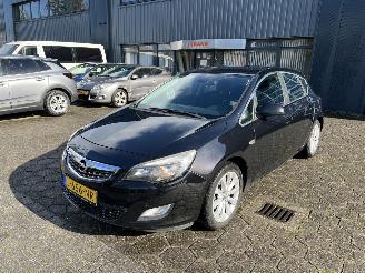 krockskadad bil auto Opel Astra 1.4 Turbo Sport 2011/4