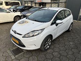 Voiture accidenté Ford Fiesta 1.25 Champion 2012/12