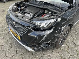 Peugeot 2008 1.2 PureTech Allure Automaat picture 27