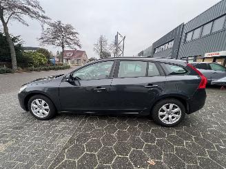 Volvo V-60 1.6 T3 picture 2