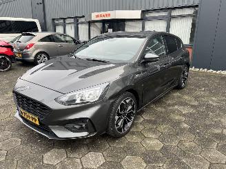 krockskadad bil auto Ford Focus 1.5 Ecoboost ST-Line Vignale 2021/5