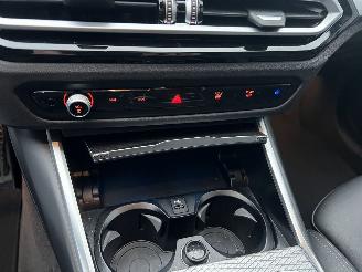 BMW 3-serie 320e M-Pakket Hybride picture 22