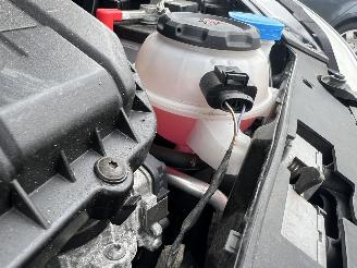 Volkswagen Up! 1.0 BMT Move up picture 27