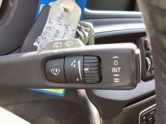 Volvo V-40 V40 (MV), Hatchback 5-drs, 2012 / 2019 2.0 D2 16V picture 13