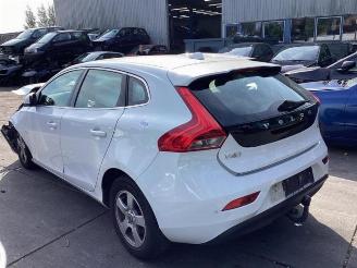 Volvo V-40 V40 (MV), Hatchback 5-drs, 2012 / 2019 2.0 D2 16V picture 4