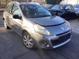Uttjänta bilar auto Renault Clio Clio III Estate/Grandtour (KR), Combi, 2007 / 2014 1.6 16V 2011/1