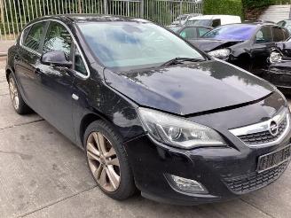 Opel Astra Astra J (PC6/PD6/PE6/PF6), Hatchback 5-drs, 2009 / 2015 1.6 Turbo 16V picture 2