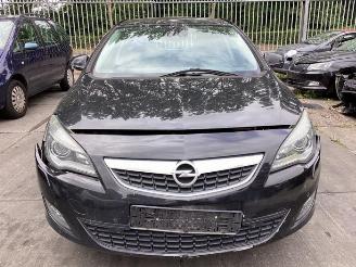 Salvage car Opel Astra Astra J (PC6/PD6/PE6/PF6), Hatchback 5-drs, 2009 / 2015 1.6 Turbo 16V 2010/2