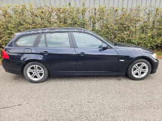 BMW 3-serie 320i 16V Combi/o  Benzine 1.995cc 110kW picture 5