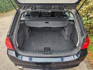 BMW 3-serie 320i 16V Combi/o  Benzine 1.995cc 110kW picture 7