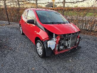uszkodzony samochody osobowe Toyota Aygo 1.0 VVT-ix-fun 2022/4