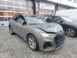 Vaurioauto  passenger cars Audi Q3 S-Line DSG Matrix Leder Camera 2.0 tdi 2019/6