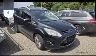 Avarii autoturisme Ford Grand C-Max 1.0 titanium 2013/1