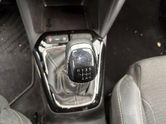 Opel Corsa F picture 13