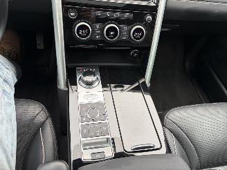 Land Rover Discovery 3.0 HSE SD6 picture 12