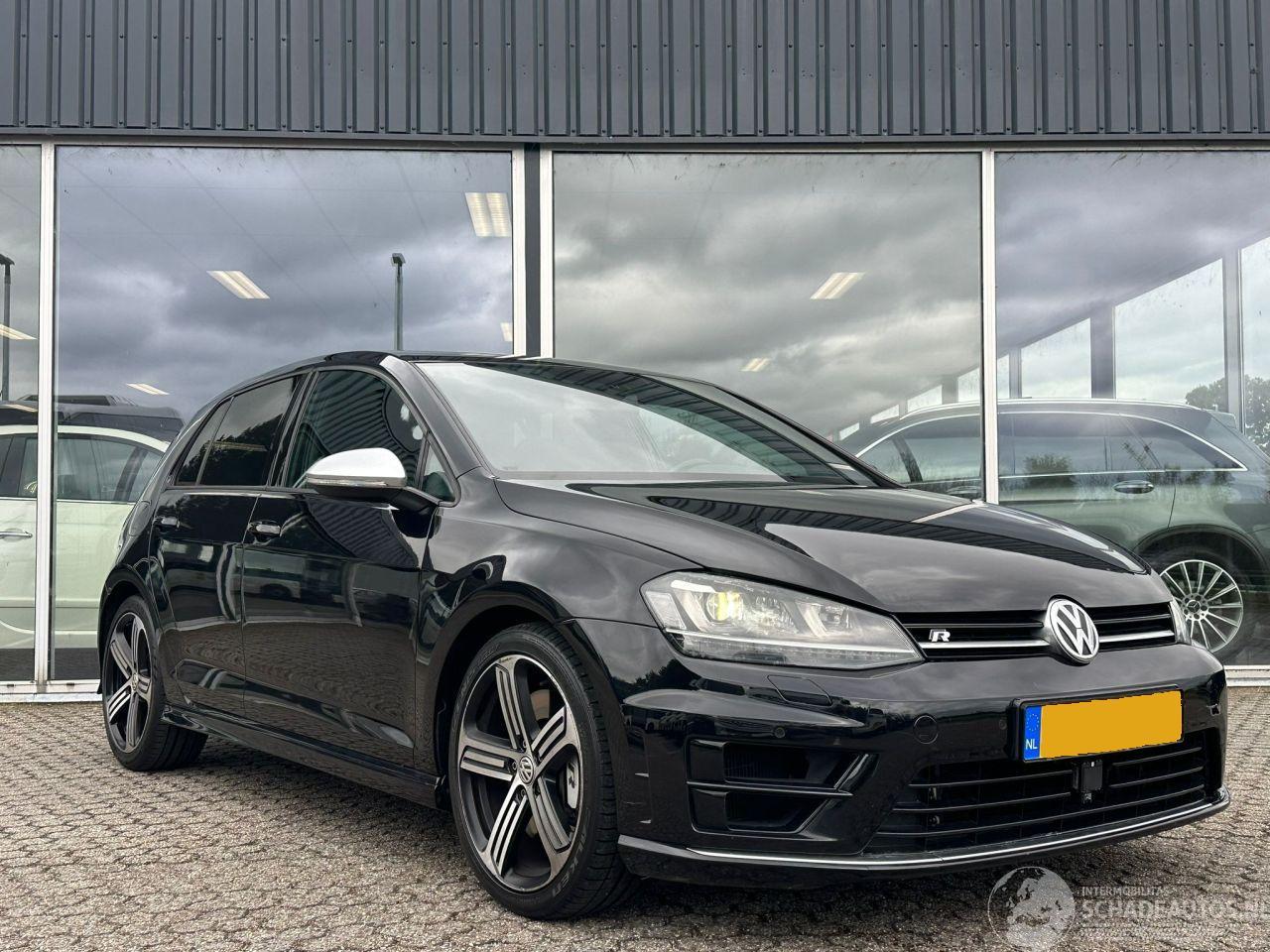 Volkswagen Golf 300PK Leer DSG Navi LM