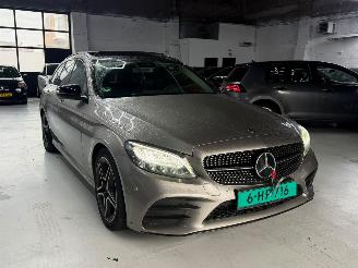uszkodzony samochody osobowe Mercedes C-klasse C220d AMG Line Panorama 2020/4