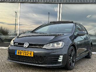 krockskadad bil auto Volkswagen Golf GTD SPORT&SOUND DSG PANO 2014/1