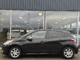 Peugeot 208 1.2 PureTech Style Pack AUTOMAAT picture 7