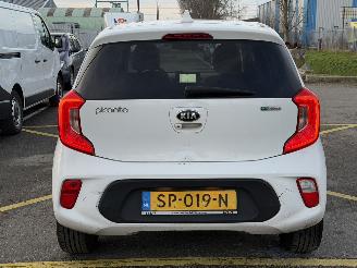 Kia Picanto 1.0 CVVT Design Edition picture 4