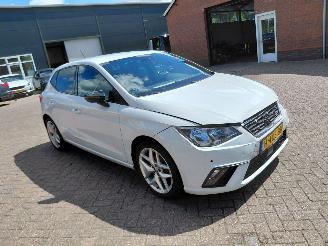 skadebil auto Seat Ibiza 1.0 tsi fr uitvoering    clima navi 2020/1