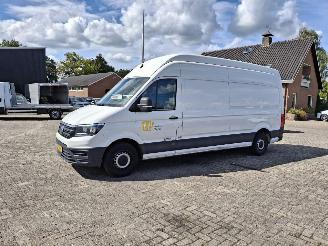 skadebil bedrijf Volkswagen Crafter 2.0 TDI 140 pk navi automaat 2019/1