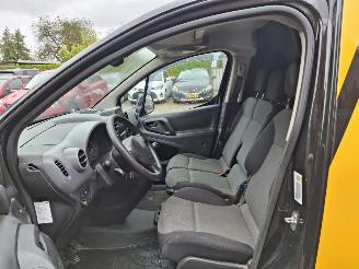 Peugeot Partner 1.6 hdi  73kw   3 persoons   airco picture 4