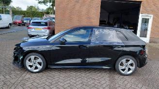 Unfallwagen Audi A3 1.0 tfsi  110pk navi  s line 2023/4