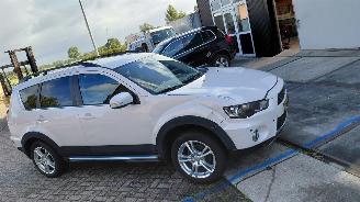 Mitsubishi Outlander 2.0 i 147pk automaat picture 2