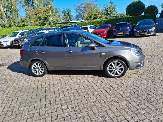 Vaurioauto  passenger cars Seat Ibiza 1.0i 5drs airco   navi 2017/1