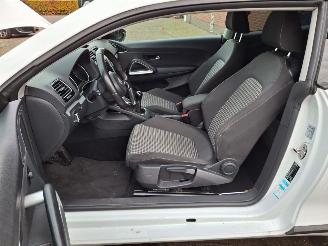 Volkswagen Scirocco 1.4 tsi  125pk pano picture 6