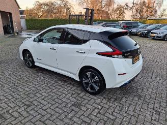 Nissan Leaf tekna  218pk       62kwh accu picture 4