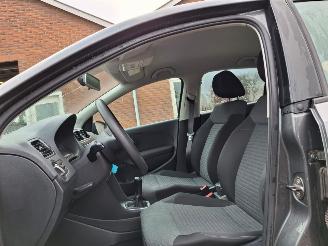 uszkodzony samochody osobowe Volkswagen Polo 1.4i  16v  86pk 5drs 2010/2