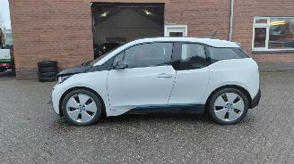 damaged passenger cars BMW i3 hybrid  125kw   automaat 2017/10