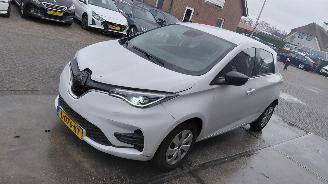krockskadad bil auto Renault Zoé r 110 life   carshare 52kwh    navi  109pk 2021/6