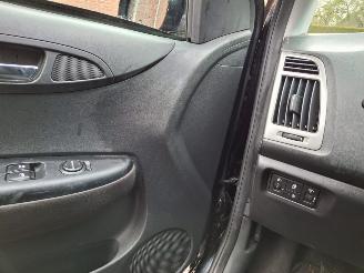Unfallwagen Hyundai I-20 1.2i 5drs airco   86pk 2014/8