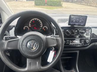 Volkswagen Up! 1.0 BLEU MOTION LICHTE SCHADE BOUWJAAR 2016  4150 EURO VAST picture 10