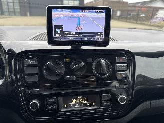 Volkswagen Up! 1.0 BLEUMOTION PARKEERSCHADE! BOUWJAAR 2016  3600 EURO VAST picture 13