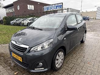 Schadeauto Peugeot 108 1.0e VTI ACTIVE 63933 KM LICHTE SCHADE! BOUWJAAR 2017  4950 EURO 2017/5