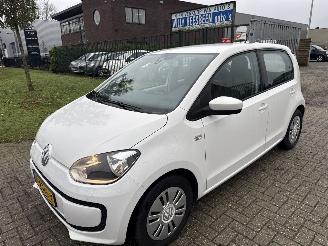 Auto incidentate Volkswagen Up! 1.0 UP! BLEUMOTION BOUWJAAR 2015 RIJDBAAR 3100 EURO SCHERP! 2015/11