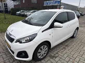 Auto incidentate Peugeot 108 1.0e-VTI ACTIVE LICHTE SCHADE! BOUWJAAR 2019 49448 KM 5600 EURO 2019/11
